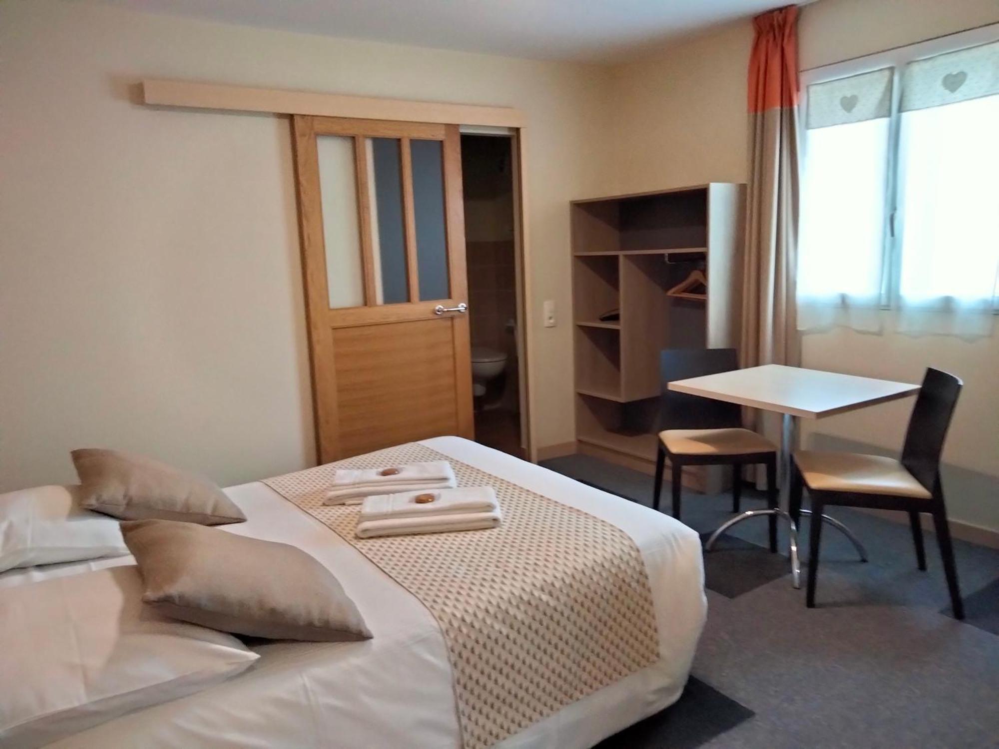 Le Bon Cap Hotell Plurien Exteriör bild