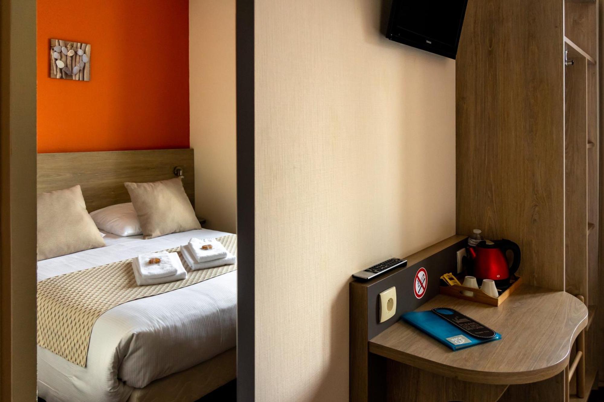 Le Bon Cap Hotell Plurien Exteriör bild